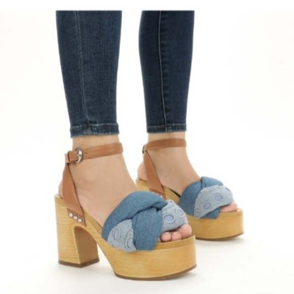 Womens Sam and Libby Cassandra Puffy Platform Sandal - Picture 6 of 10